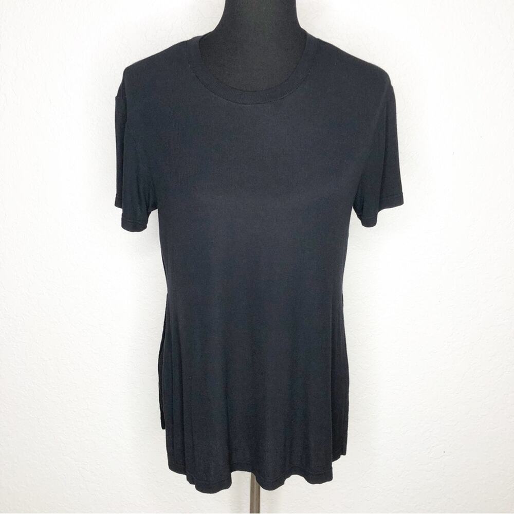 Lovers + Friends‎ black ribbed knit high side slit top size Small